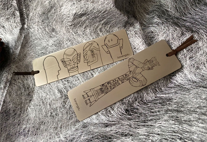 三星堆金屬書籤-戴金面罩銅人頭 三星堆金屬書籤-戴金面罩銅人頭