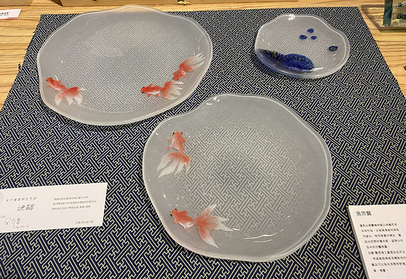 白墨賢 文魚滿宴 琉璃盤(3件組) 琉璃工藝 琉璃碟 plate
